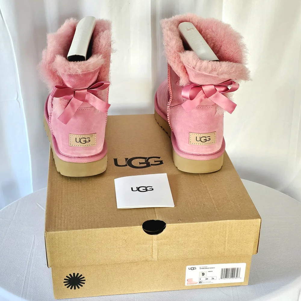 UGG Pink Women's Boots - Picture 3 of 8